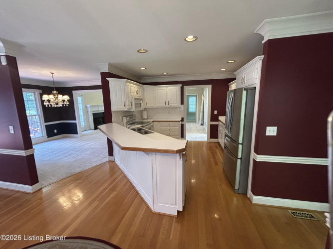 Listing Image 14