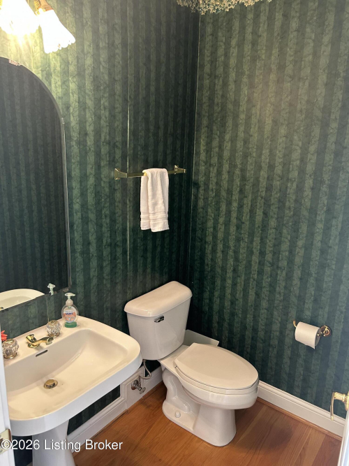 Listing Image 16