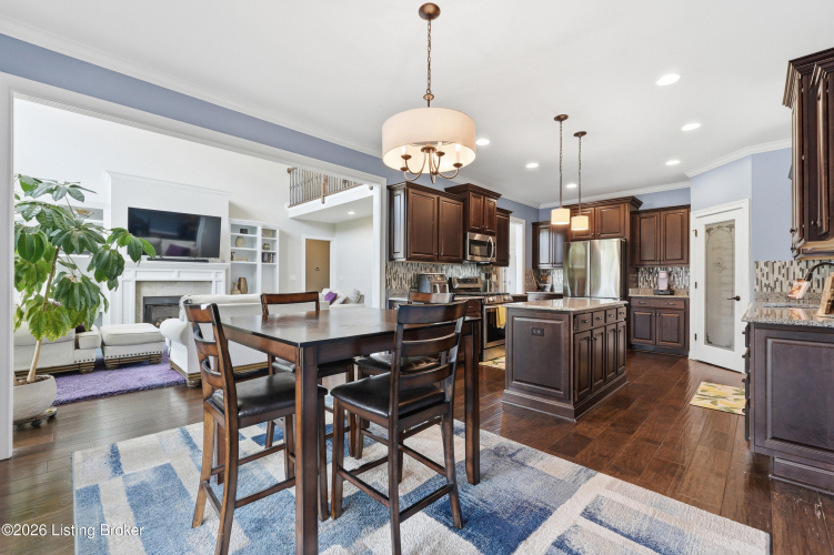 Listing Image 15