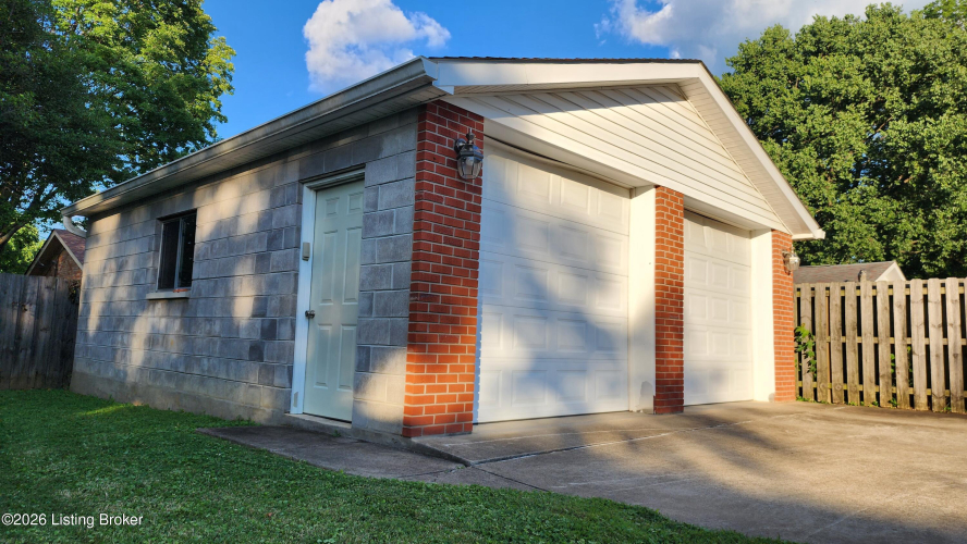 Listing Image 35