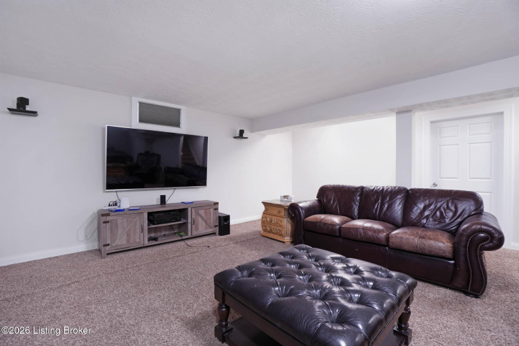 Listing Image 64