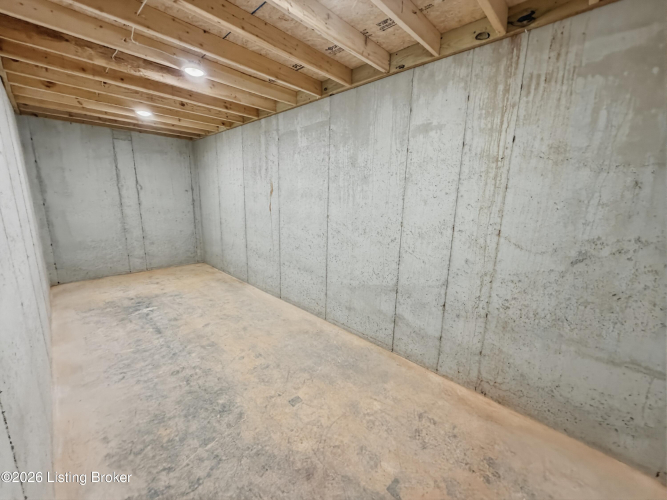 Listing Image 36