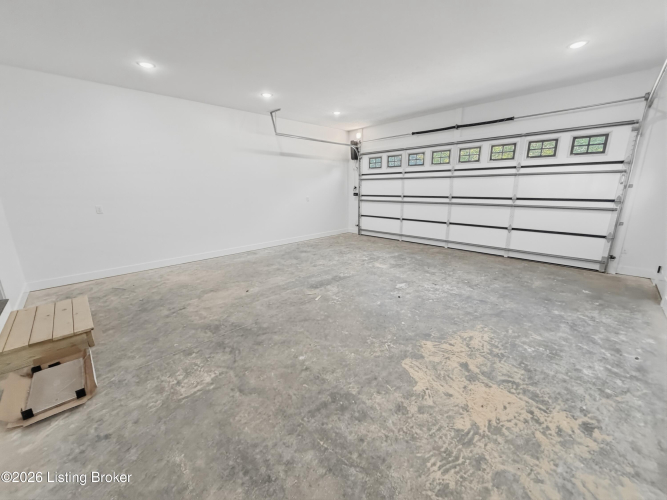 Listing Image 42