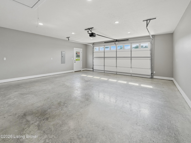 Listing Image 44