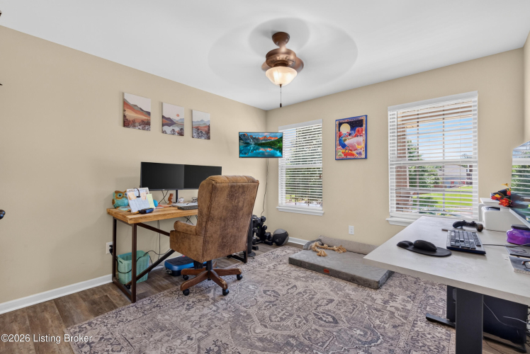 Listing Image 15