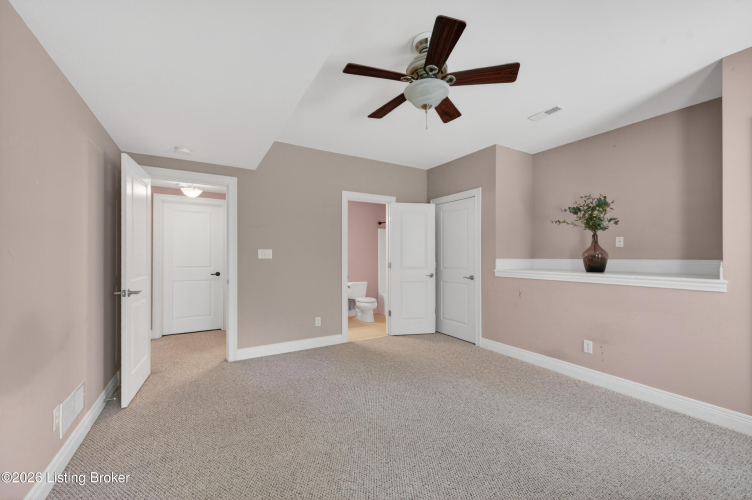 Listing Image 58