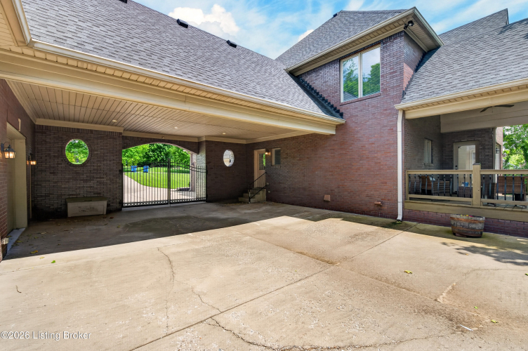 Listing Image 71