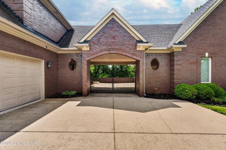 Listing Image 74