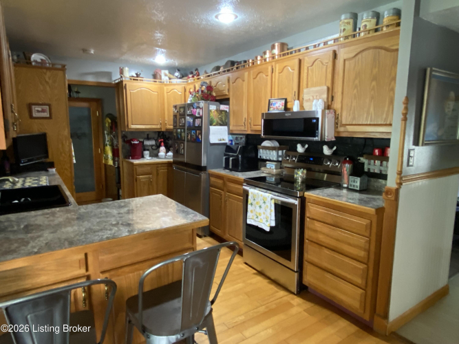 Listing Image 12