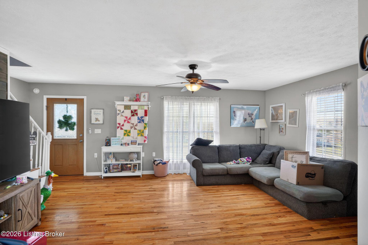 Listing Image 11