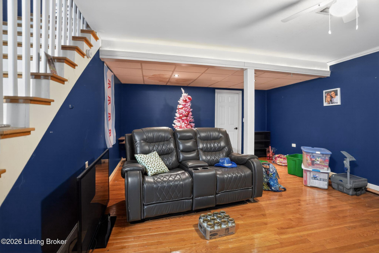 Listing Image 23