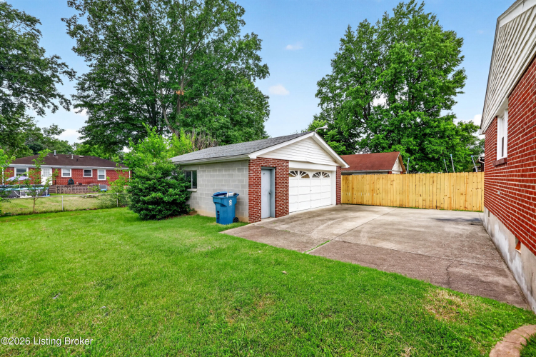 Listing Image 47