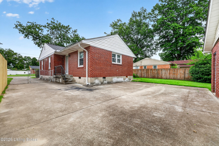 Listing Image 48