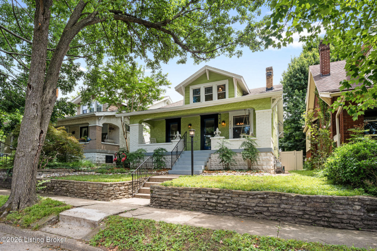 Listing Image 3