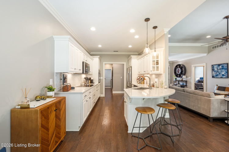 Listing Image 19
