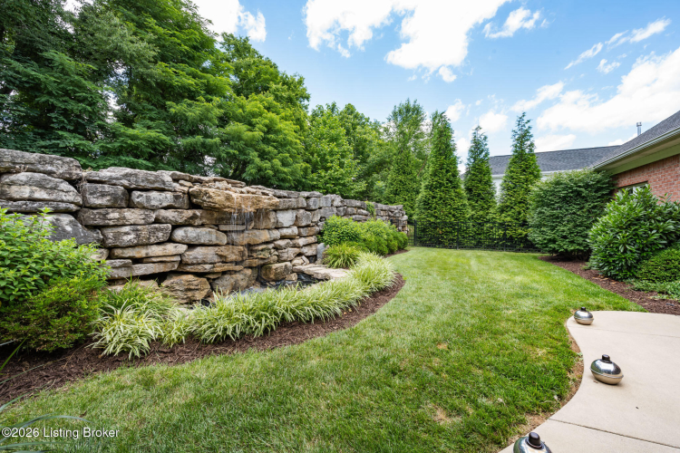 Listing Image 44