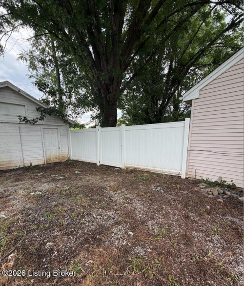 Listing Image 22
