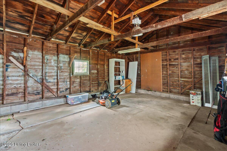 Listing Image 24