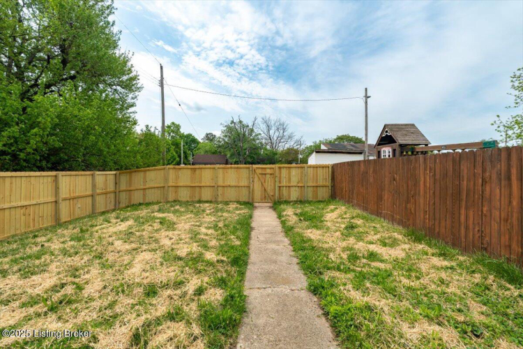 Listing Image 17