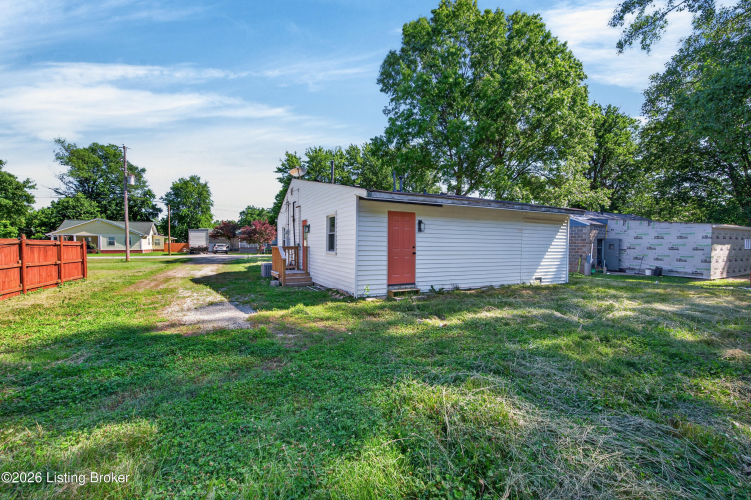 Listing Image 28