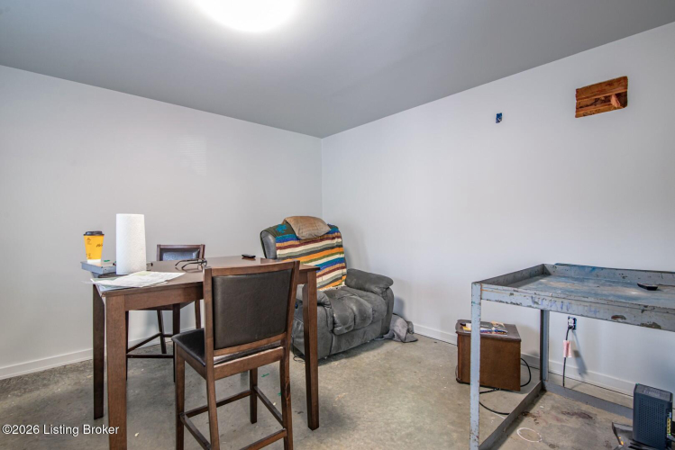 Listing Image 37