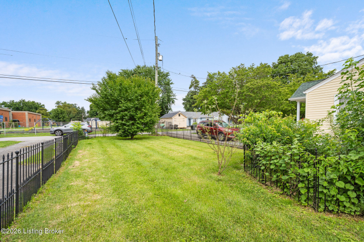 Listing Image 41