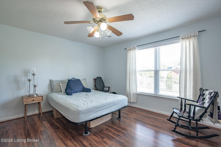 Listing Image 55
