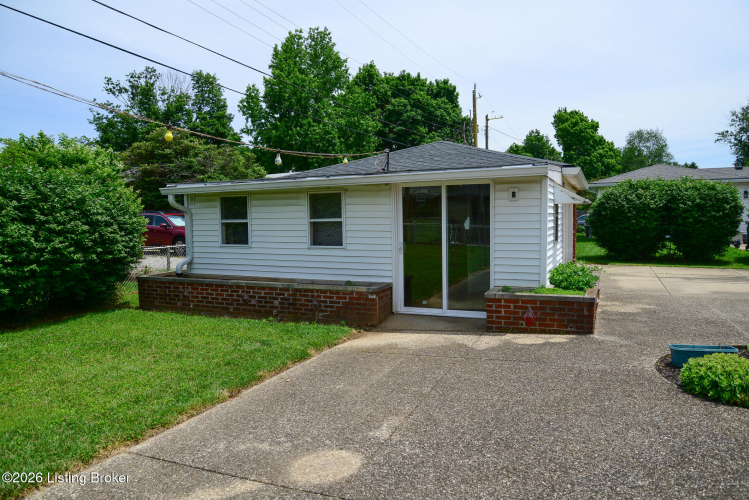 Listing Image 22