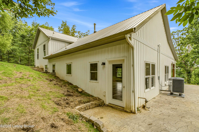 Listing Image 38