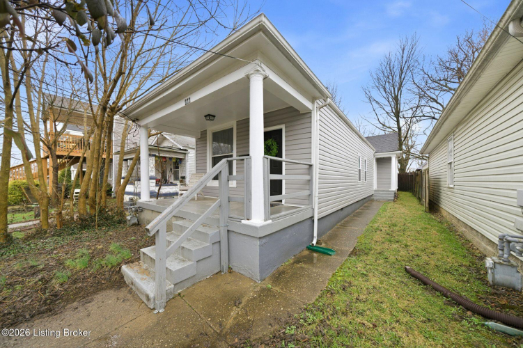 Listing Image 6