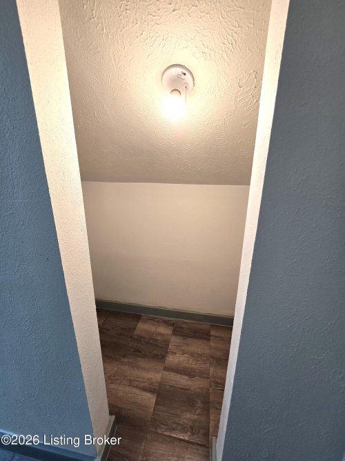 Listing Image 37