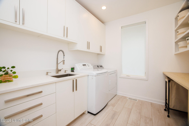 Listing Image 103