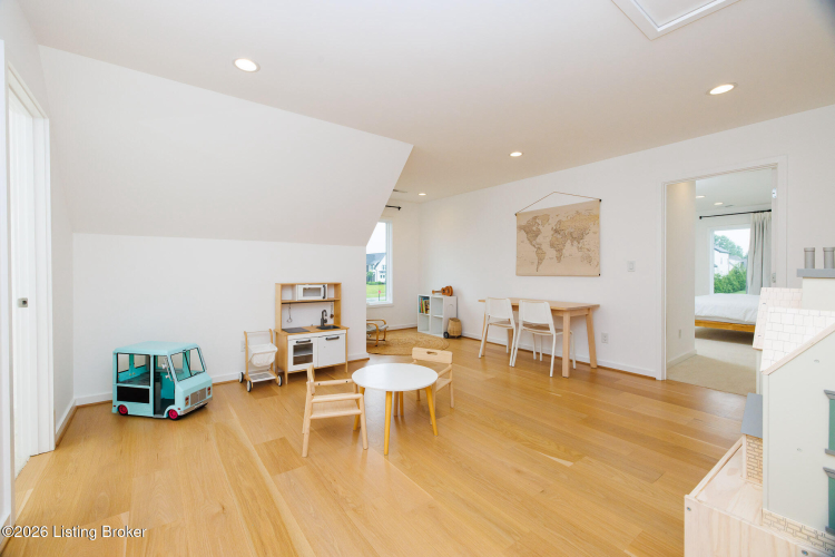 Listing Image 88