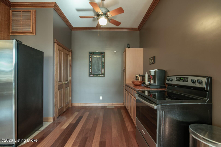 Listing Image 53