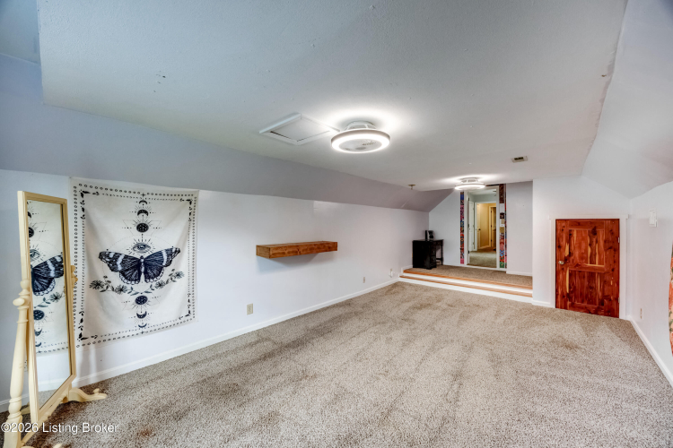 Listing Image 46