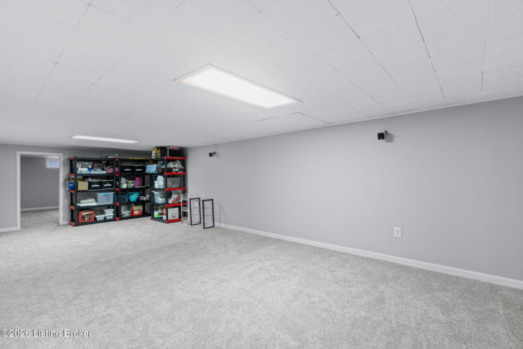 Listing Image 33