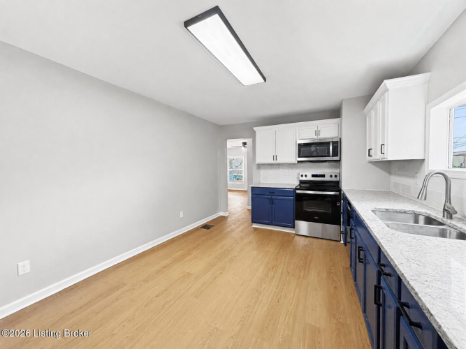Listing Image 20