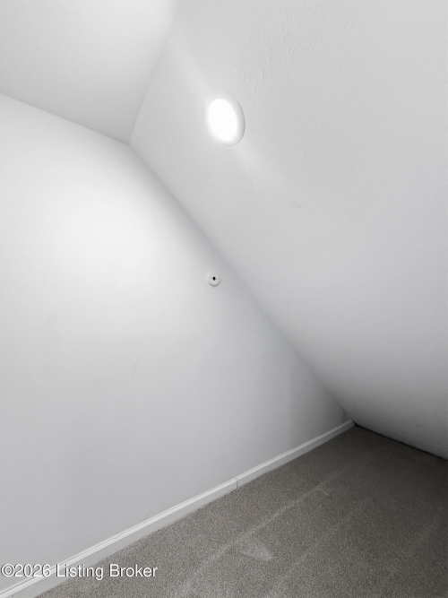 Listing Image 48