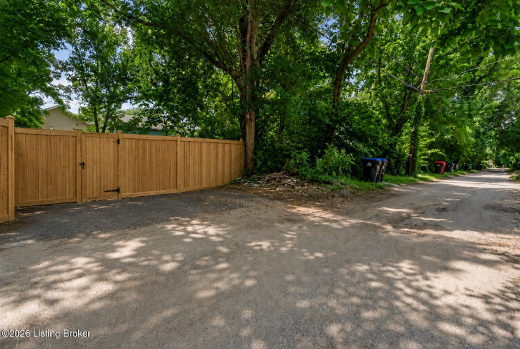 Listing Image 38