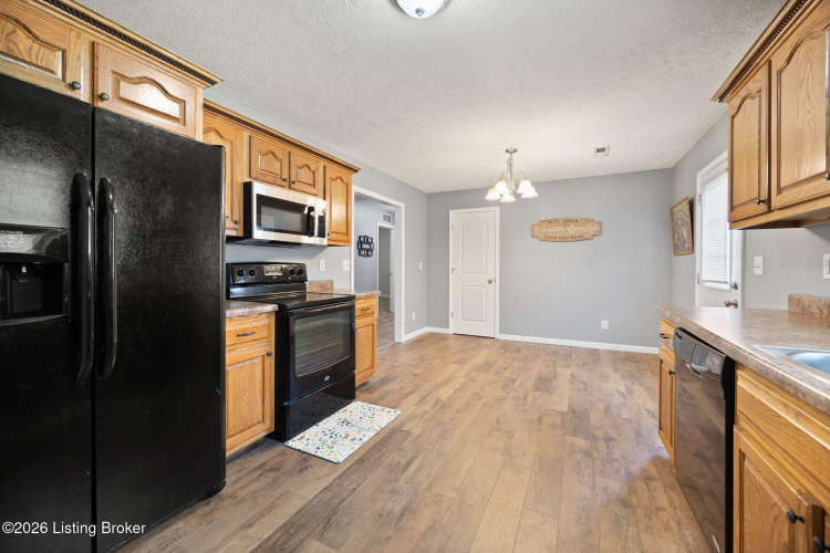 Listing Image 20