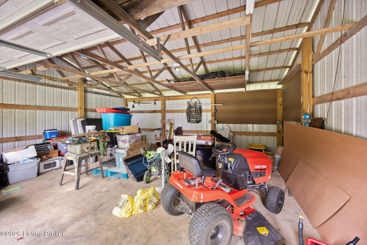 Listing Image 40