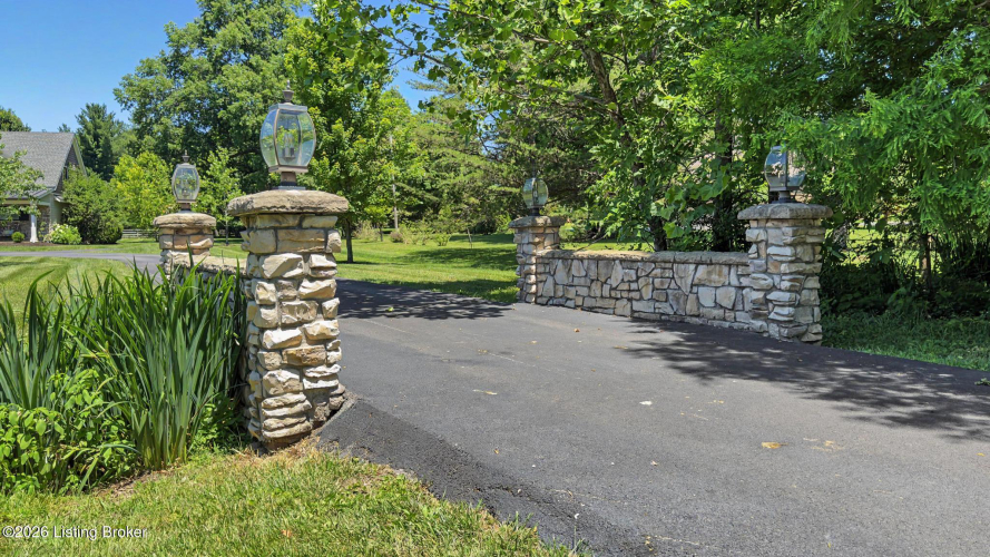 Listing Image 101