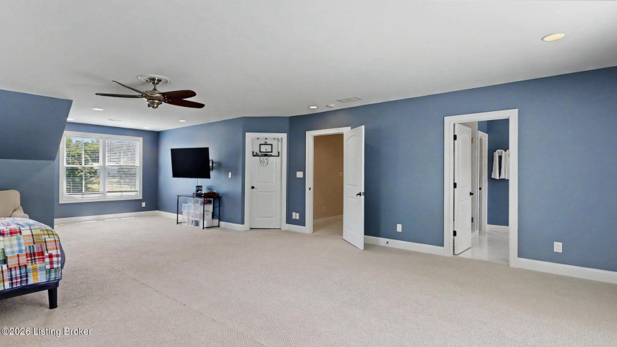 Listing Image 54