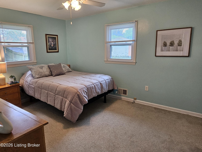 Listing Image 23