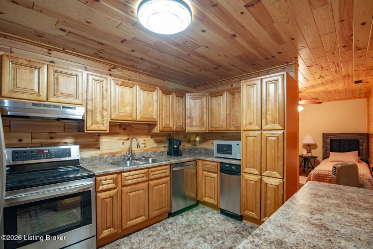 Listing Image 86