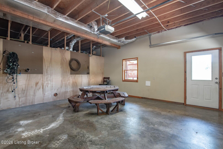Listing Image 89