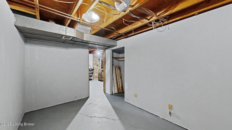 Listing Image 24