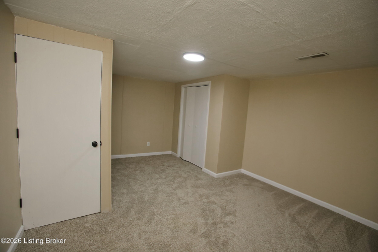 Listing Image 37