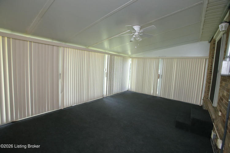 Listing Image 42