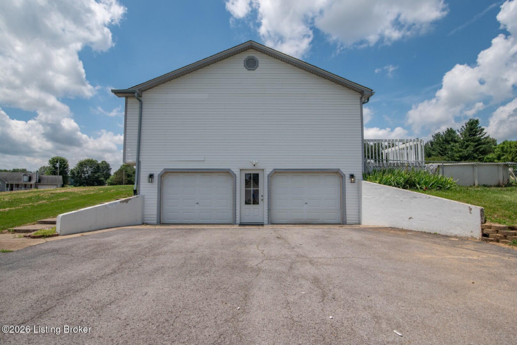 Listing Image 47